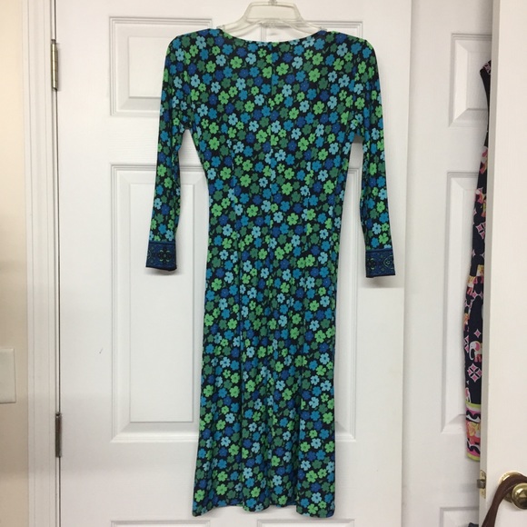 Donna Morgan Faux Wrap Contrasting Floral Print Silky Feel Dress Sz 4 - Picture 3 of 5